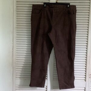 Avenue jeans in Dark brown animal print with functional zippers at ankle 18W